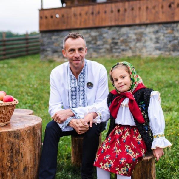Conacul Maramuresean Bilgar Bogdan Vodă Buitenkant foto